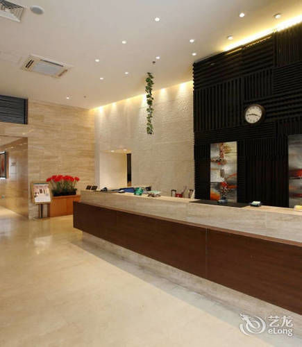 Ji Hotel Shanghai Jingan Temple Kangding Road Exterior foto
